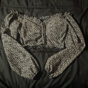 Long sleeve crop top